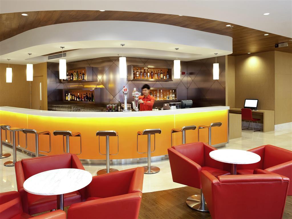 Ibis Hong Kong Central & Sheung Wan Экстерьер фото